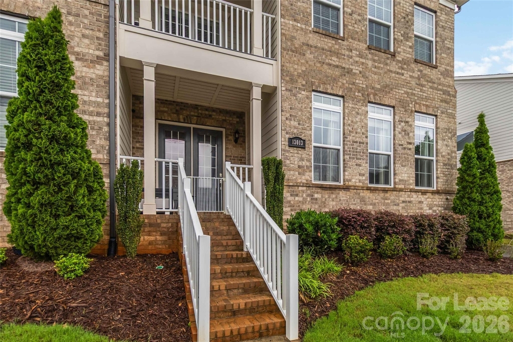 13013 Butters Way - Photo 2
