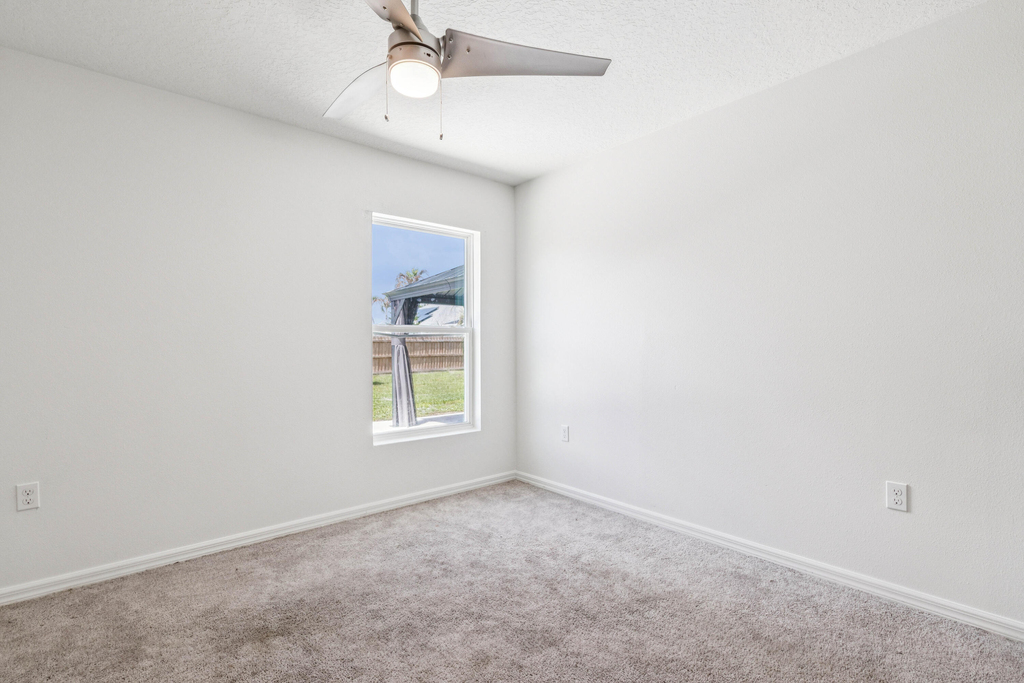 766 Se Academy Lane - Photo 29