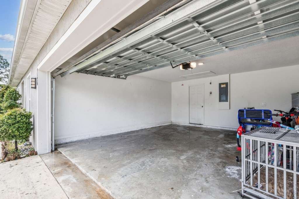 766 Se Academy Lane - Photo 4