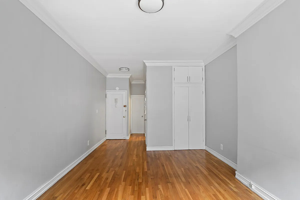 East 88th Street - Photo 1