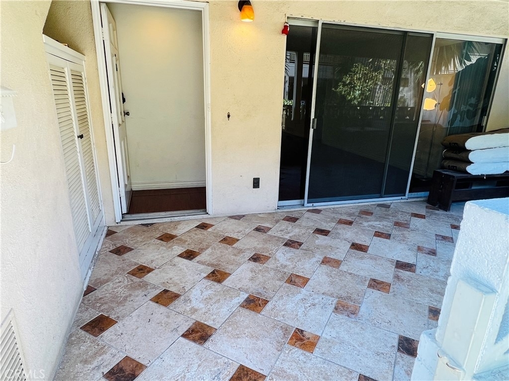 471 West Duarte Rd - Photo 18