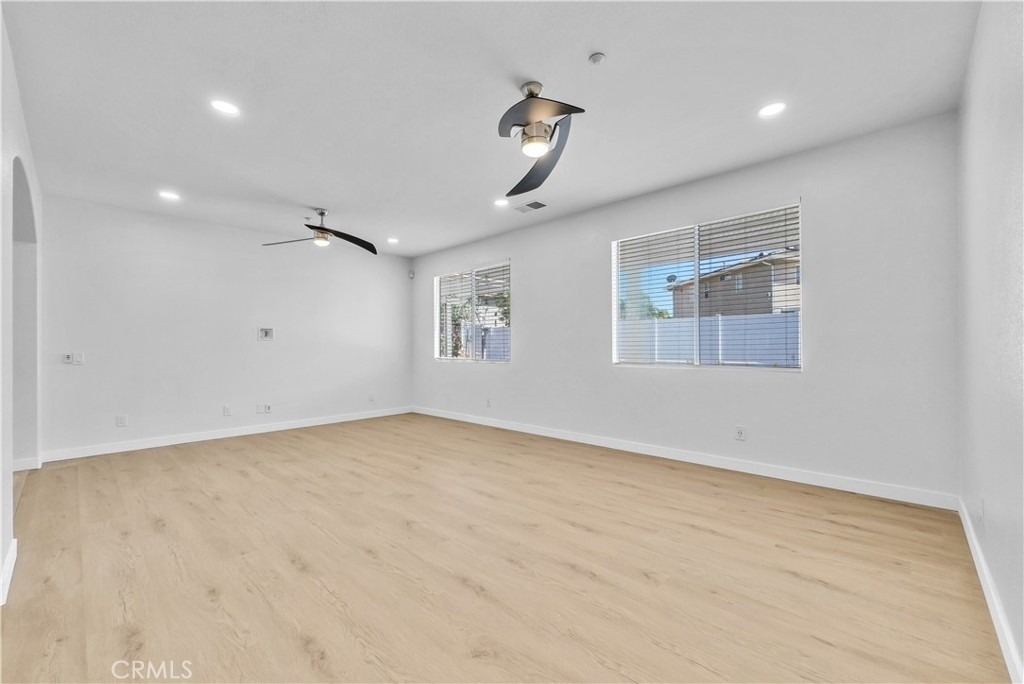 19177 Mission Grove S - Photo 4