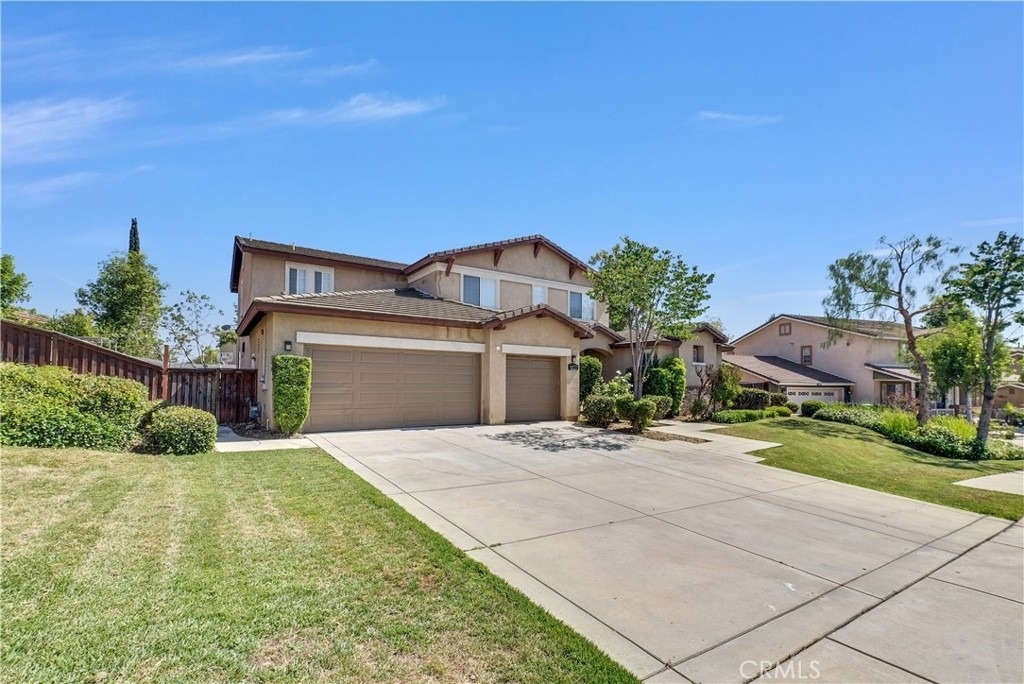 19177 Mission Grove S - Photo 1