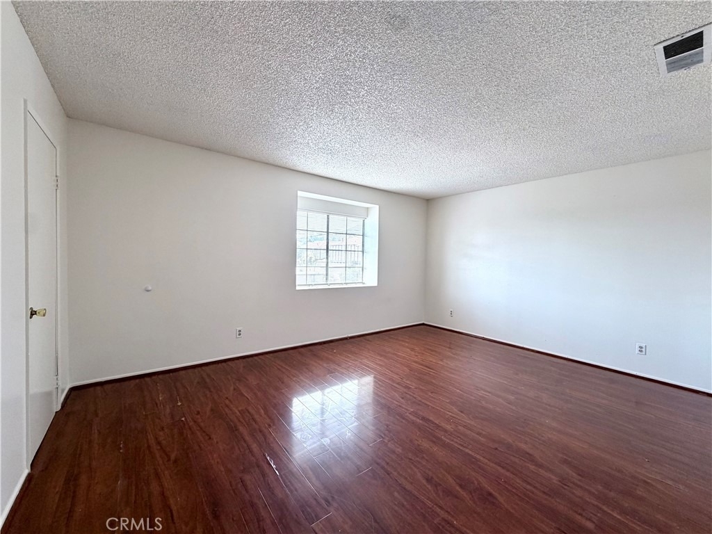 122 S Mayflower Avenue - Photo 8
