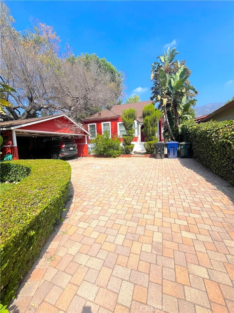 703 Manzanita Avenue - Photo 1