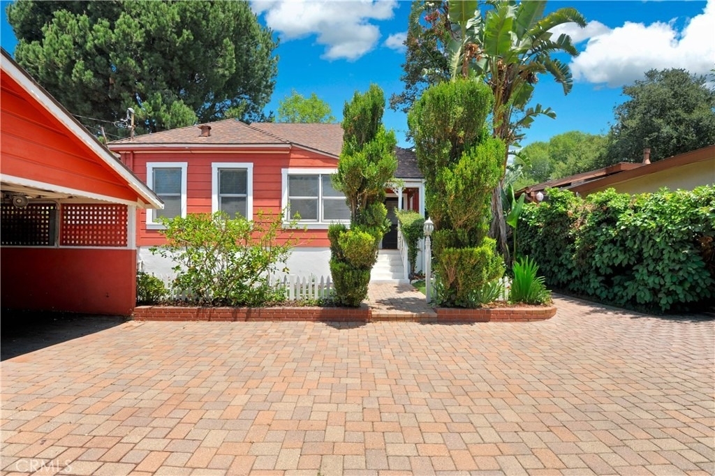 703 Manzanita Avenue - Photo 13