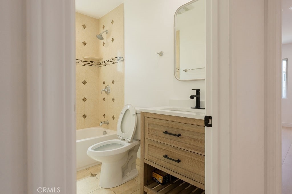 14605 Wyandotte - Photo 16