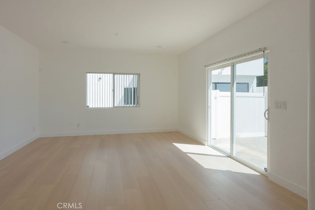 14605 Wyandotte - Photo 37