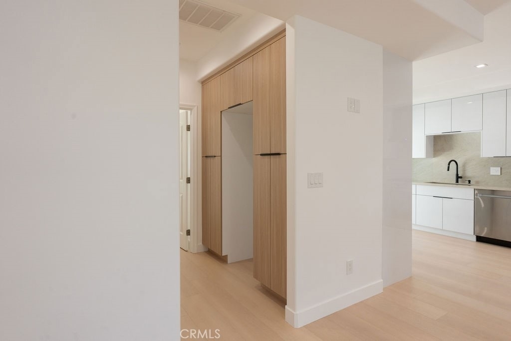 14605 Wyandotte - Photo 23