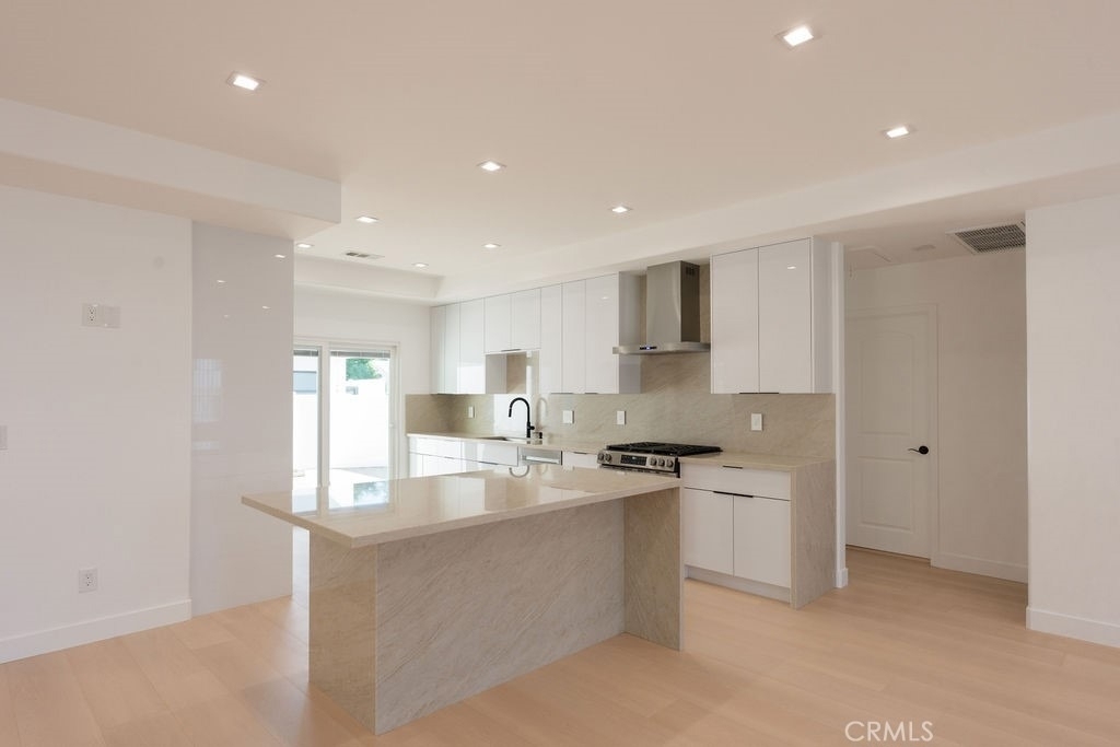 14605 Wyandotte - Photo 7