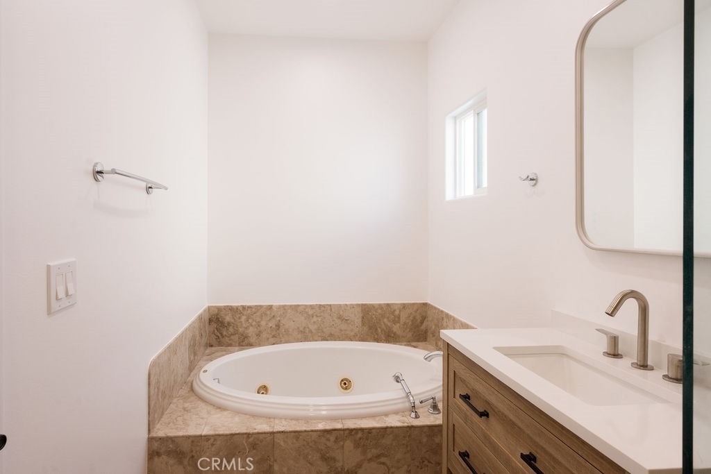 14605 Wyandotte - Photo 25