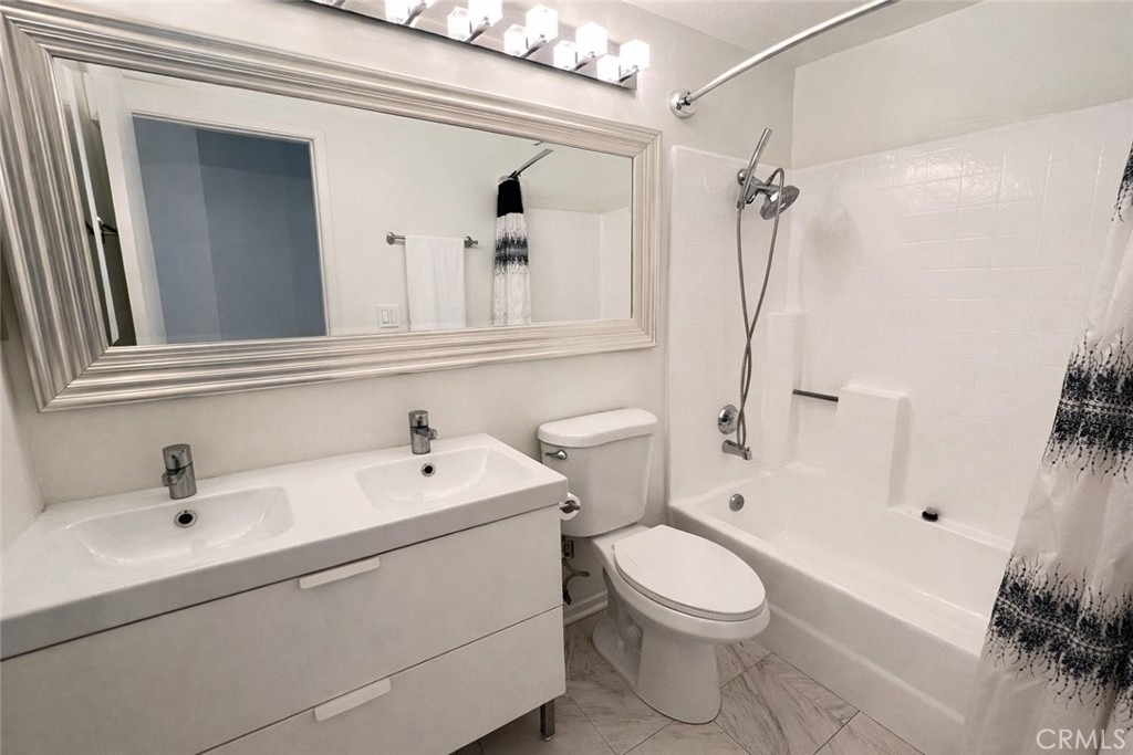 2456 Pleasant Way - Photo 12