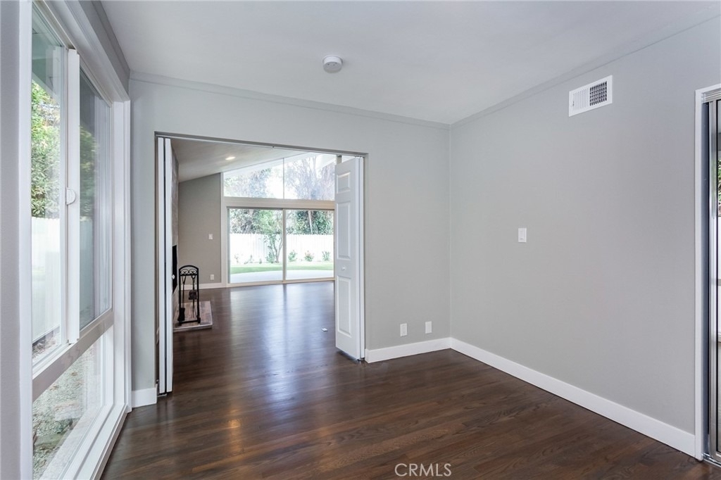 16231 Moorpark Street - Photo 11