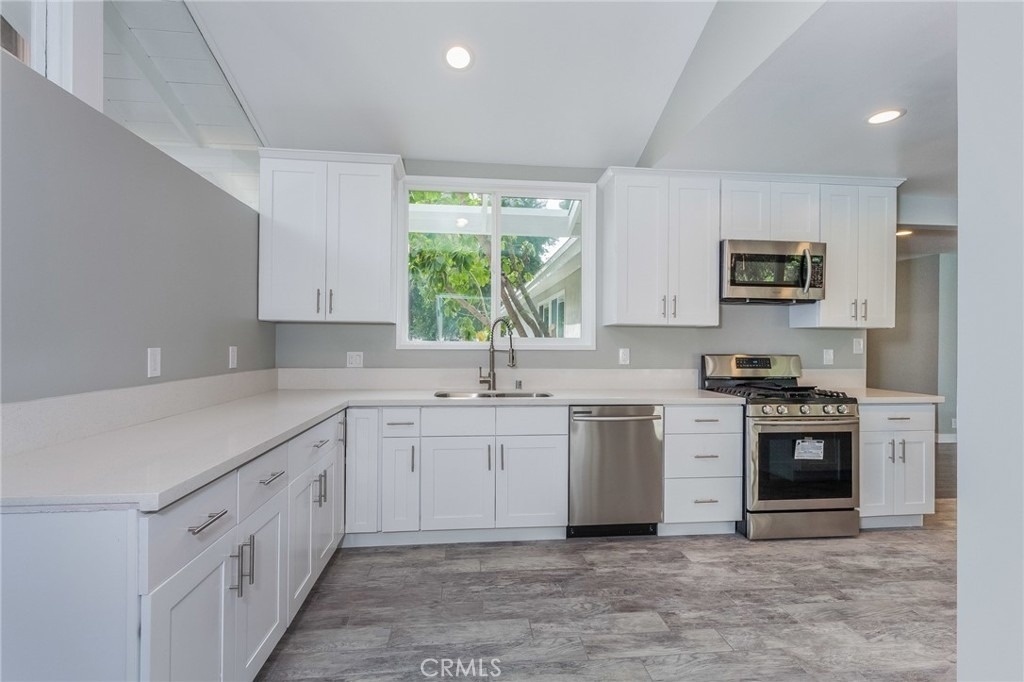 16231 Moorpark Street - Photo 1