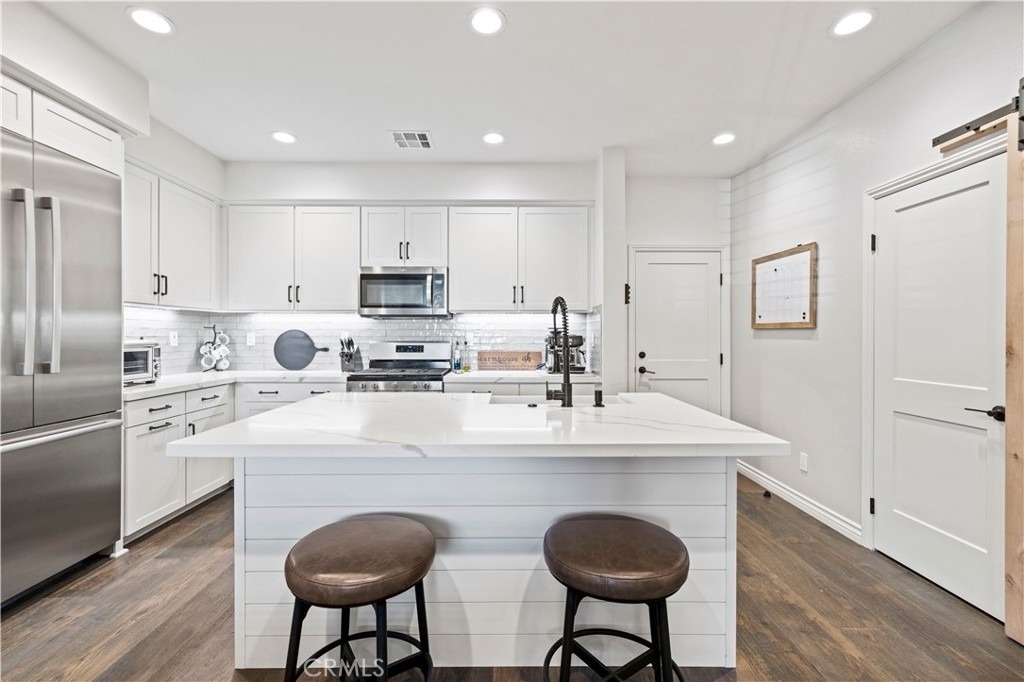 212 Red Brick - Photo 5