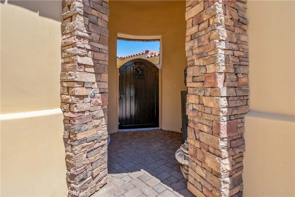 138 Royal Saint Georges Way - Photo 60
