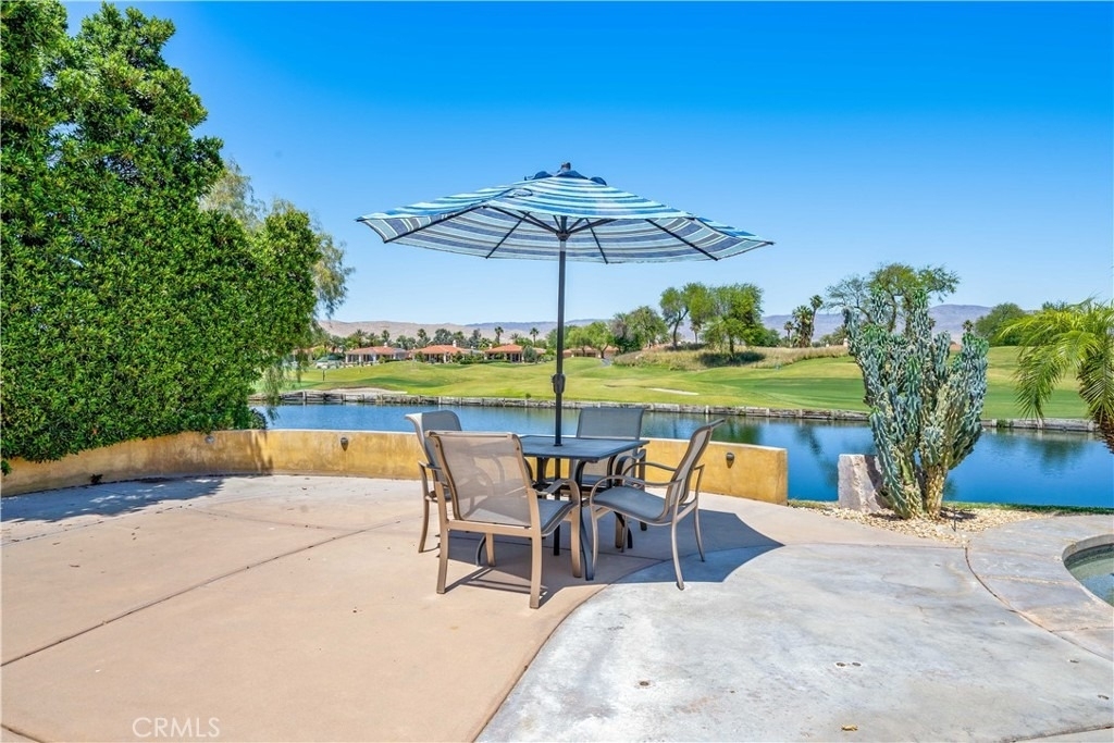 138 Royal Saint Georges Way - Photo 48