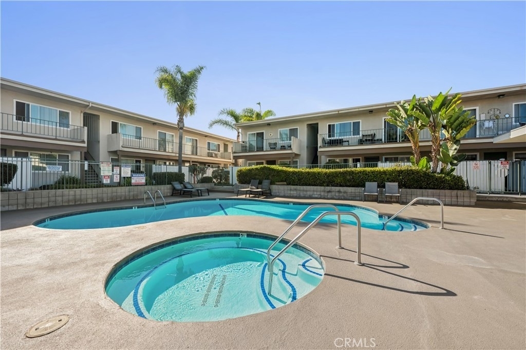 3649 Emerald Street - Photo 5