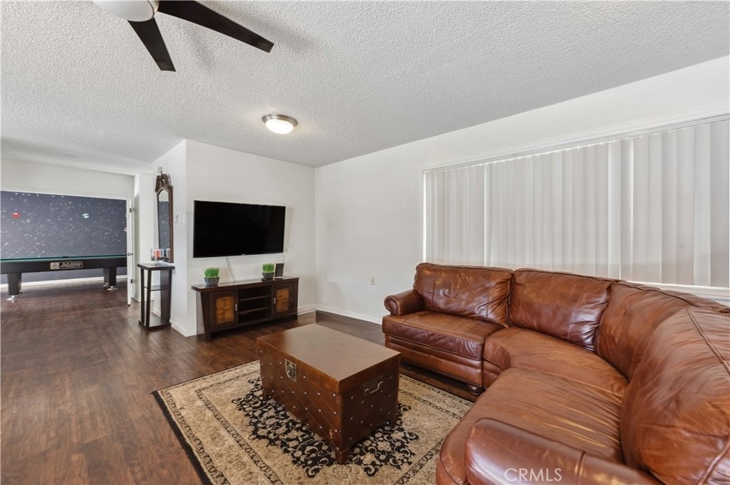 3649 Emerald Street - Photo 11