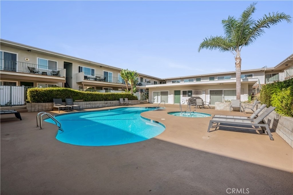3649 Emerald Street - Photo 4