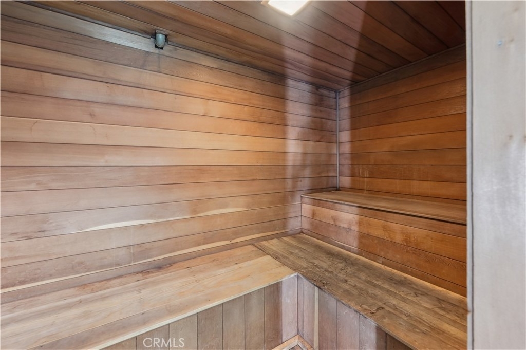 3649 Emerald Street - Photo 22