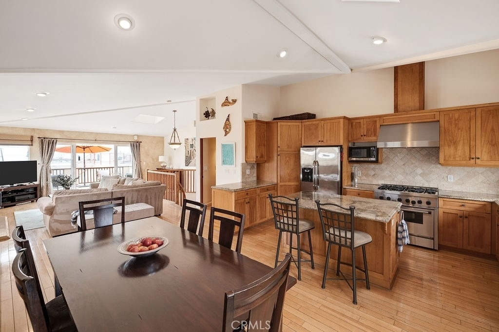 817 Monterey Boulevard - Photo 9