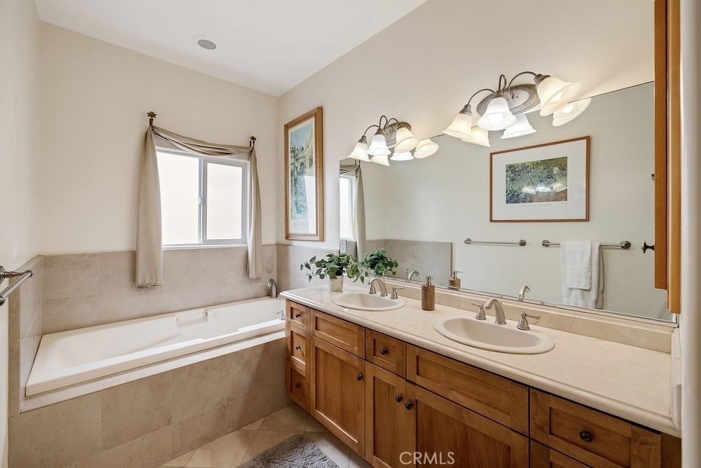 817 Monterey Boulevard - Photo 18