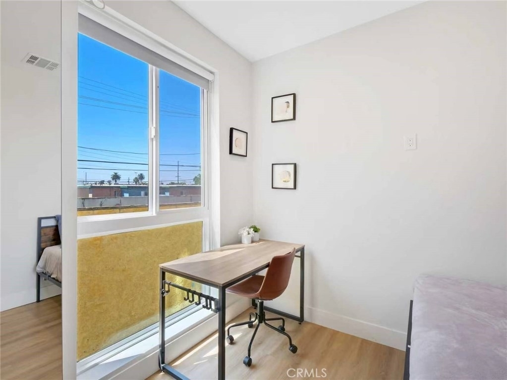 3105 W Normandie Avenue - Photo 12