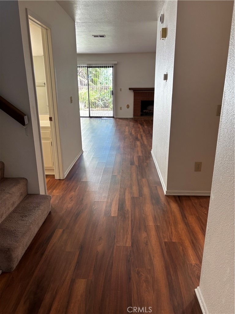 2412 Ramada Plaza - Photo 3