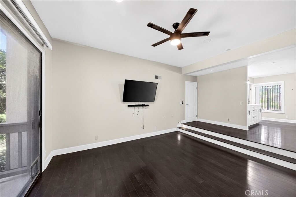 9 Madrona - Photo 1