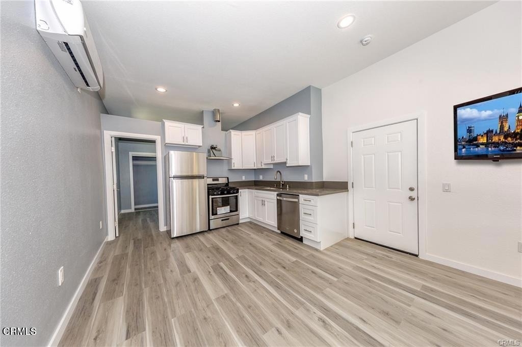 6854 N Figueroa Street - Photo 3