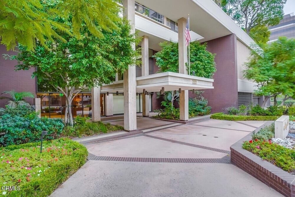 222 Monterey Road - Photo 3