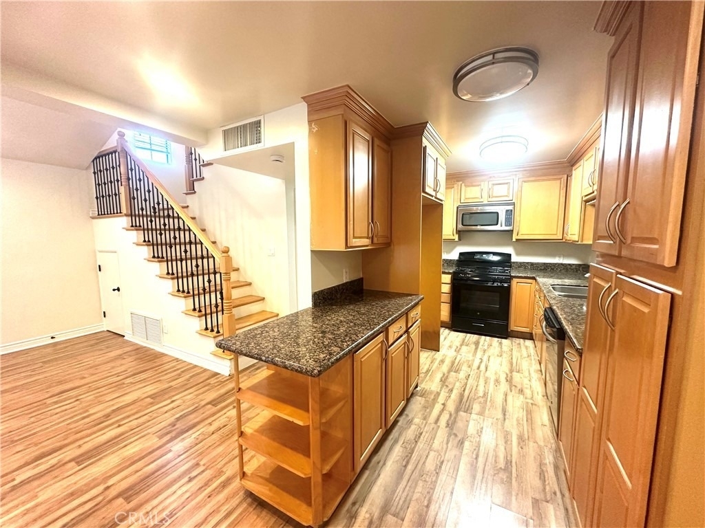 9356 19th Street - Photo 4