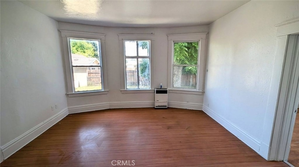 780 E 9th Street - Photo 2