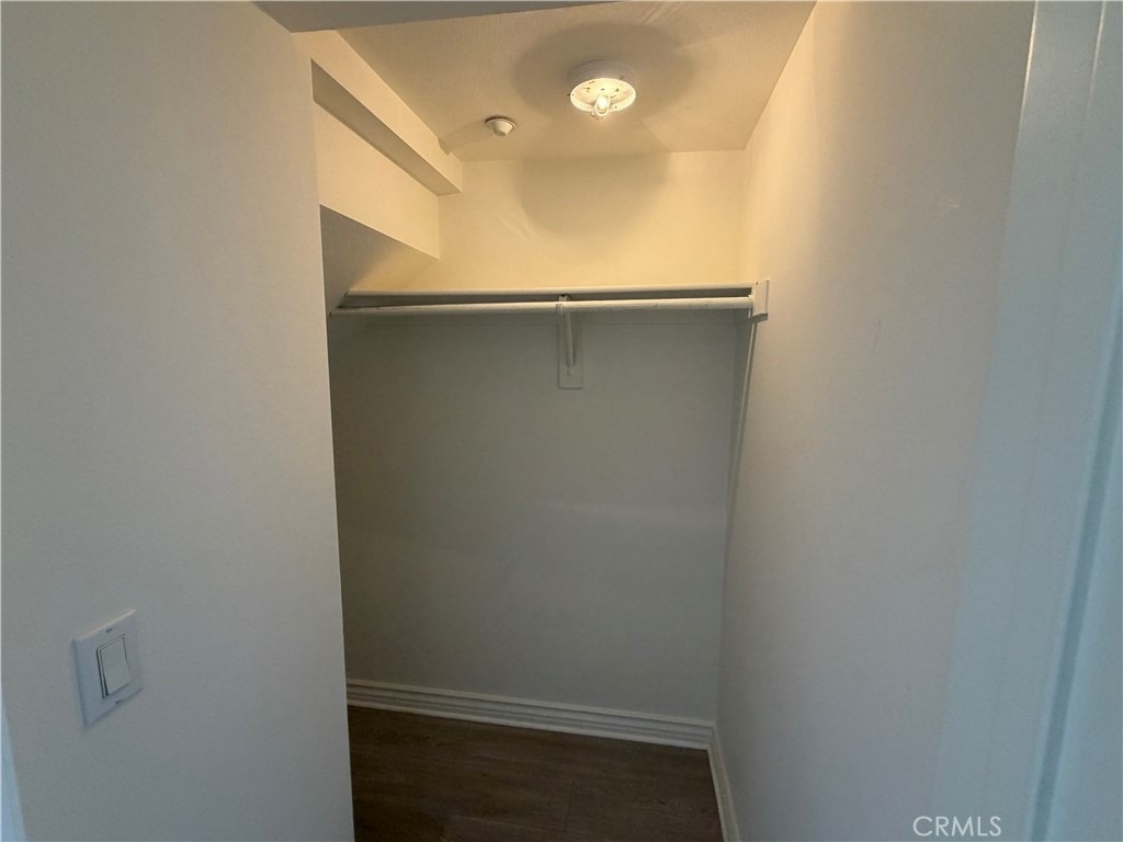 1927 Strathmore Avenue - Photo 6