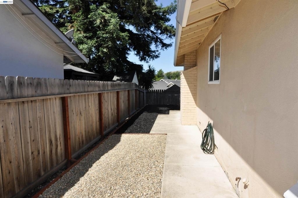 9127 Tangerine St - Photo 16