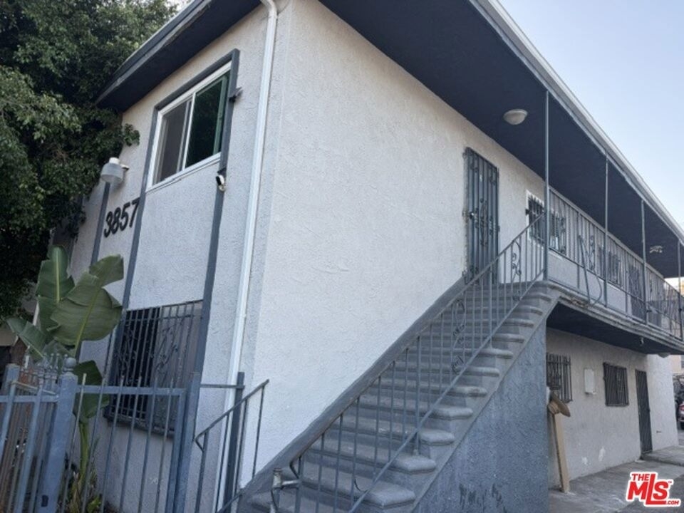 3857 Mont Clair Street - Photo 6
