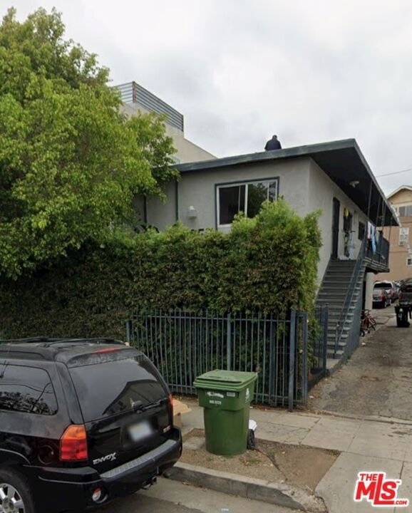 3857 Mont Clair Street - Photo 0