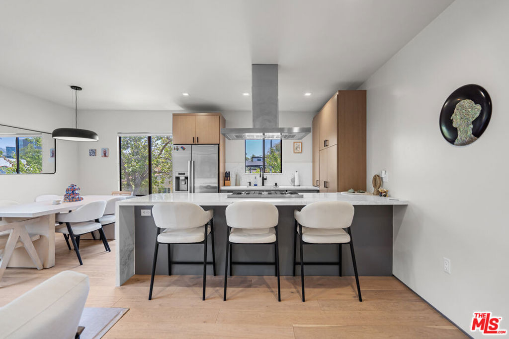 838 N Mansfield Avenue - Photo 8