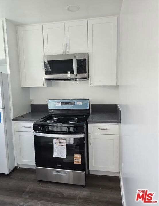 1028 N Ardmore Avenue - Photo 4