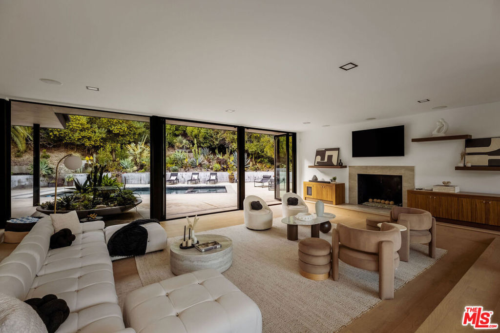 9991 Liebe Drive - Photo 1
