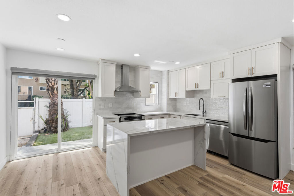 929 N Stanley Avenue - Photo 6