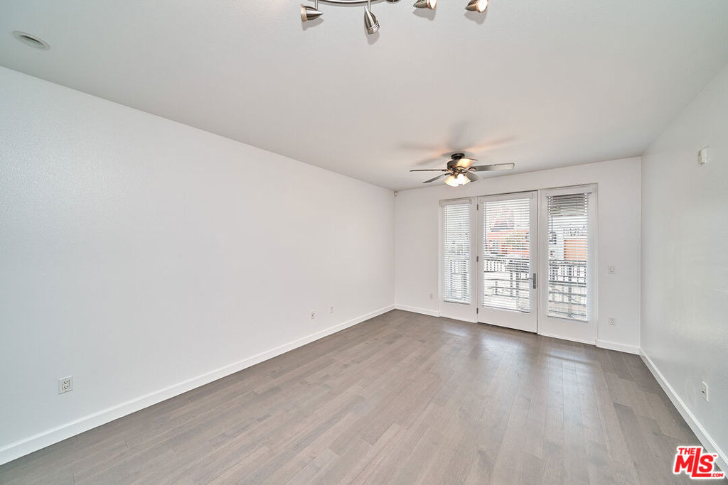 629 Traction Avenue - Photo 6
