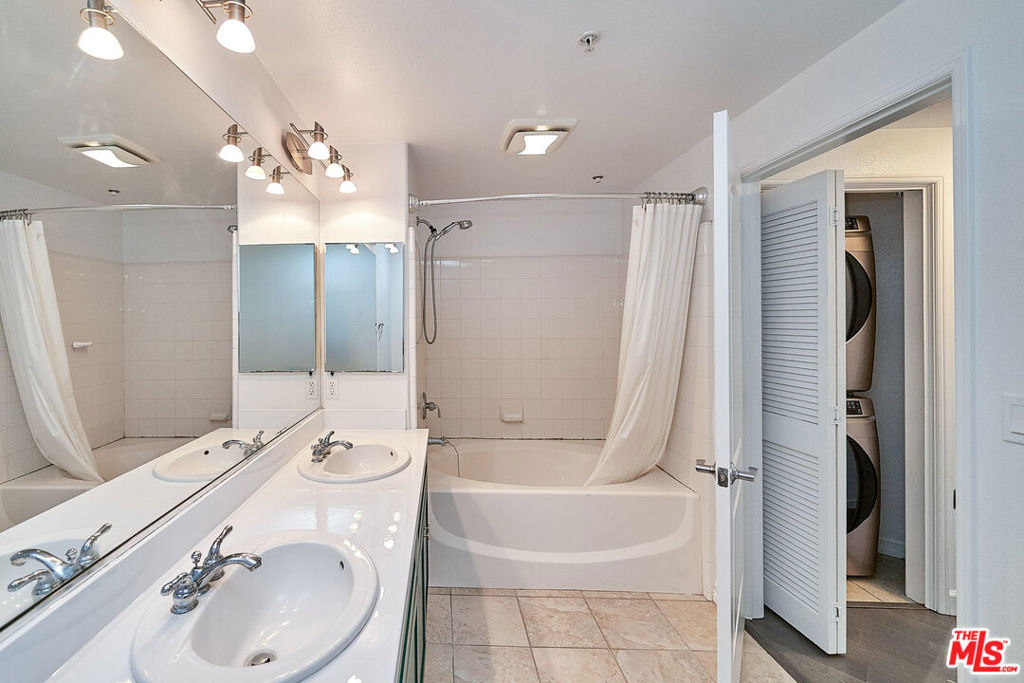629 Traction Avenue - Photo 15
