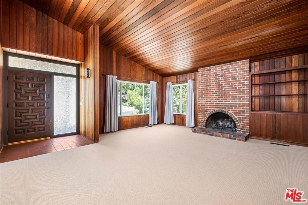 1528 Rising Glen Road - Photo 1