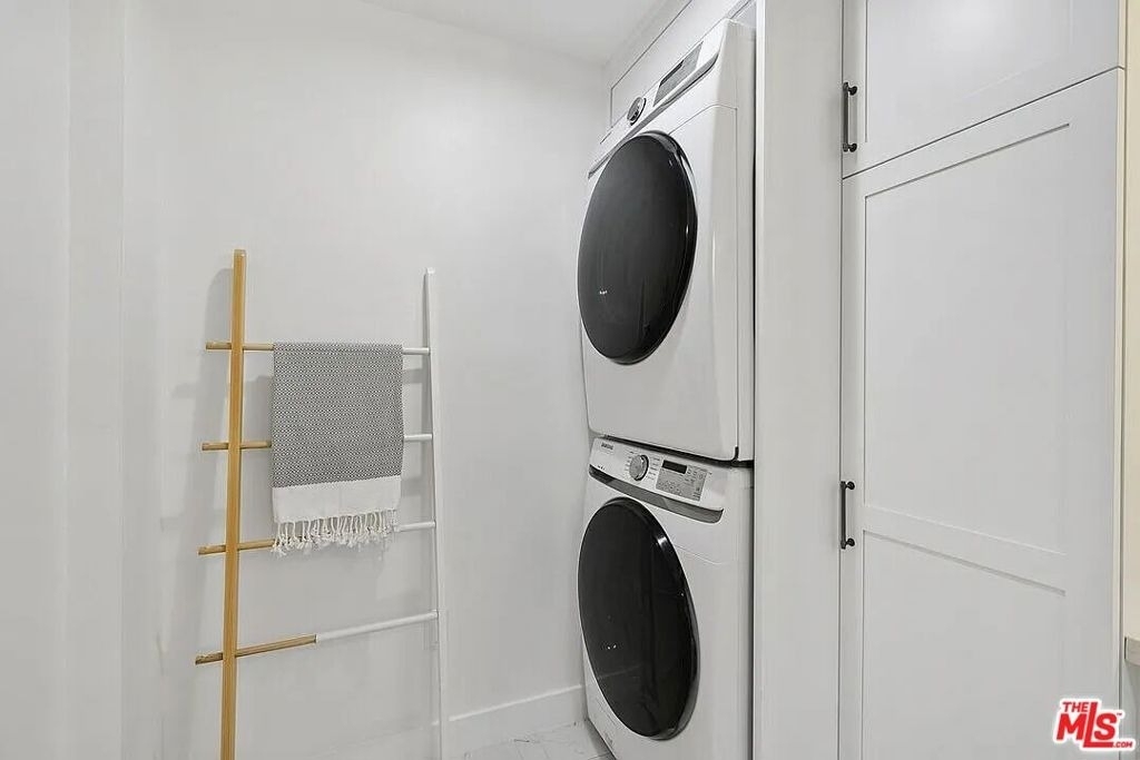 842 11th St - Photo 21