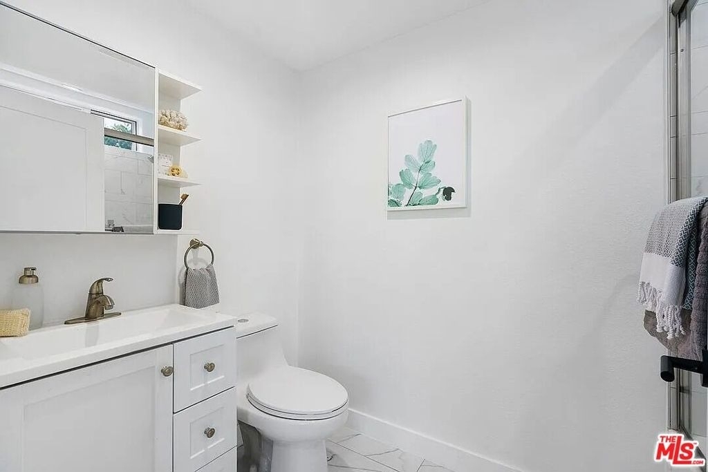 842 11th St - Photo 18