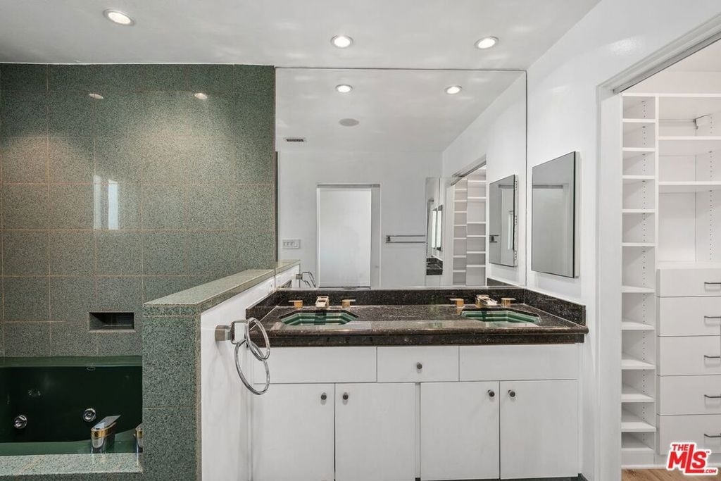 3023 Berkeley Avenue - Photo 33