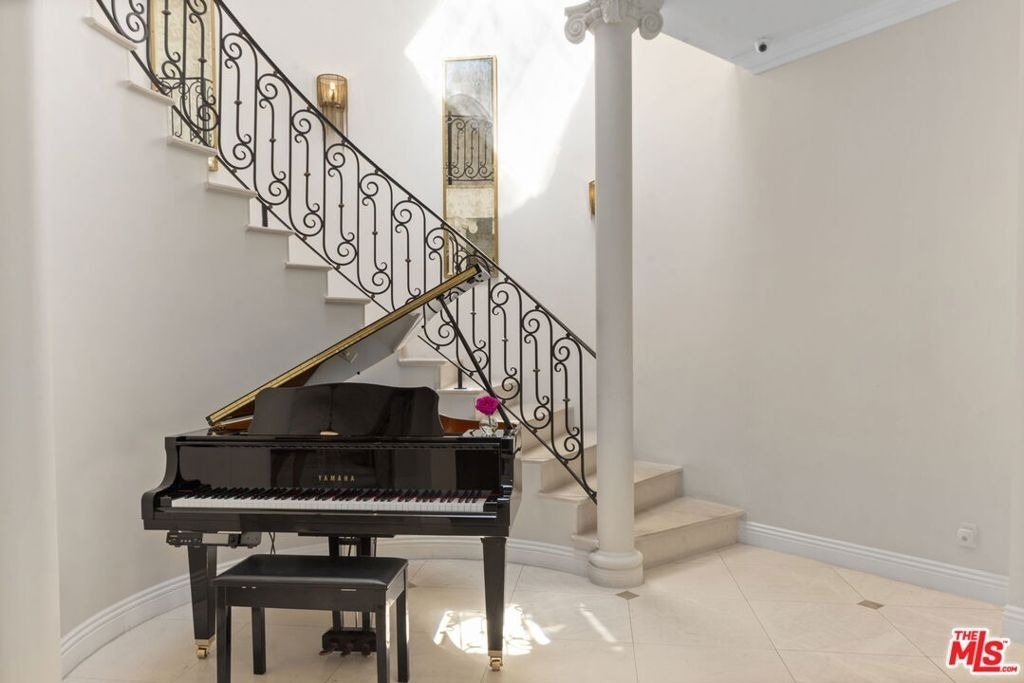 1465 N Robmar Drive - Photo 8