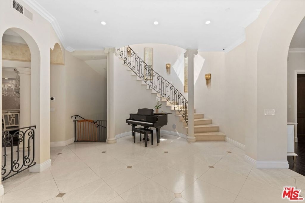 1465 N Robmar Drive - Photo 6